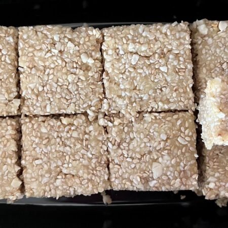 peanut sesame sukhdi