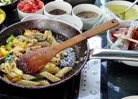 Live Servers for Pasta Station